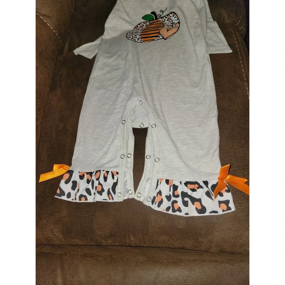Boutique fall Halloween pumpkin romper one piece outfit size 12 18 months